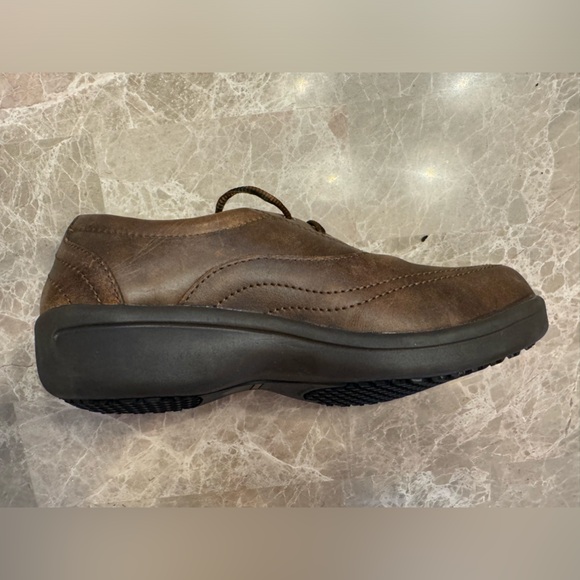 Worx By Red Wings Women’s Safety Shoes. Size 6. - Picture 7 of 8